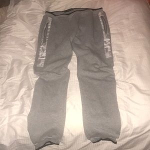 Pants medium